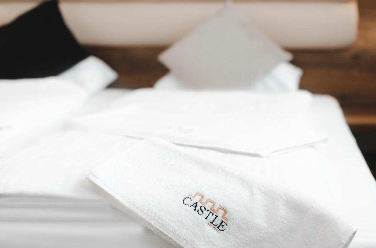 Hotel Castle ラシュタット エクステリア 写真